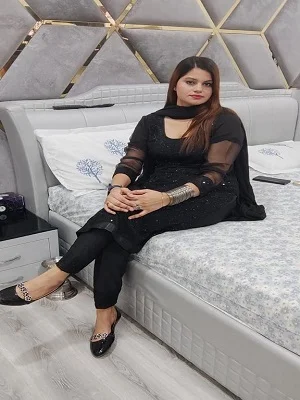 Call Girl in Vaniyambadi